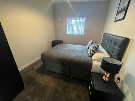 Studio to rent - Photo 5