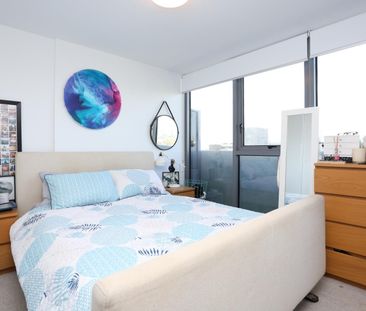 1703/1 Ascot Vale Road, Flemington VIC 3031 - Photo 4