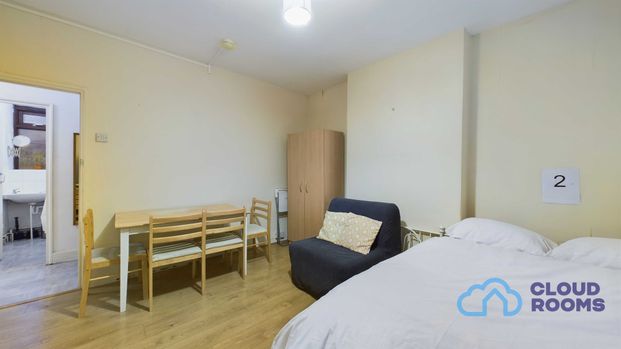 RM2 Poynders Gardens | Clapham | London | SW4 8PD - Photo 1