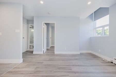 For Lease - 856 Kingston Road Unit# 5, Toronto, Ontario - Photo 4