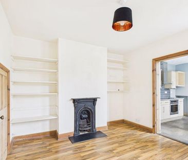 2 bedroom semi-detached house to rent - Photo 2