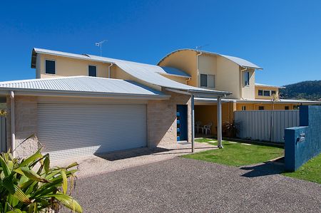 Coffs Harbour, 2 Tuckeroo Close - Photo 2