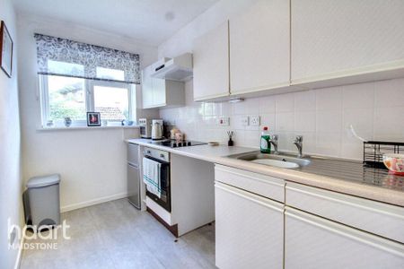 1 bedroom maisonette to rent - Photo 4