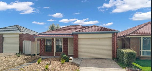 “Charming Family Home in Craigieburn” - Photo 1