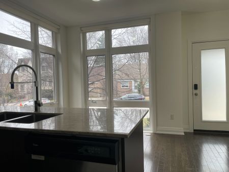 For Lease - 15 Eldora Avenue Unit# 21, Toronto, Ontario - Photo 4