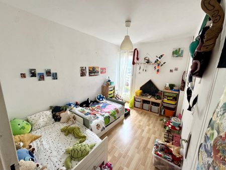 Location Appartement 3 pièces 68m² CASSIS 13260 - Photo 2