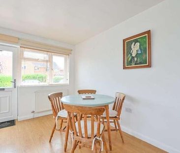 Northcote Crescent, Ockham, KT24 - Photo 4