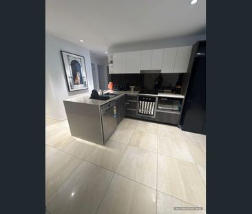 Two bedroom Apartment on Kawana Island - Photo 3