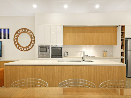 Well Presented Family Home - Photo 5