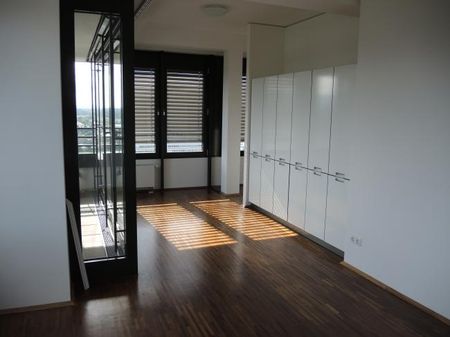 Über den Dächern von Frankfurt - Exklusive 4 Zimmer Wohnung in Ffm-Niederrad - Foto 4