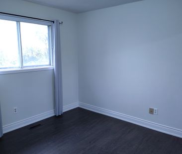 For Lease - 246 Simmons Boulevard, Brampton, Ontario - Photo 5