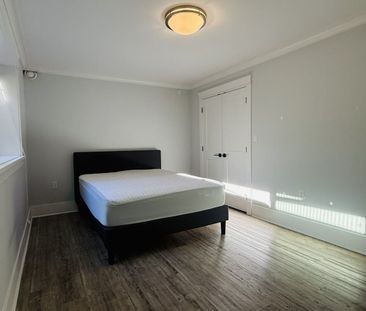 6386 Lakeview Avenue apartment — Burnaby, BC (1-Bedroom) - 1 Bedroom - Photo 5