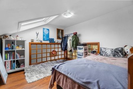 Charming 3BR Home with Modern Comforts - Photo 3