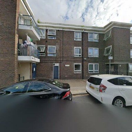 3 Bed Flat, Leven Road, E14 - Photo 2