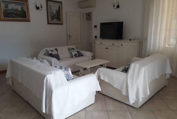 Via L. Ariosto, 2, Forte dei Marmi, Tuscany 55052