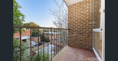 Large Two Bedroom Apartment at rear of the block - Photo 3
