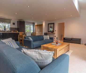 Oystercatcher, 6 The Old Vicarage, Scarborough Road, Walsingham - Photo 2