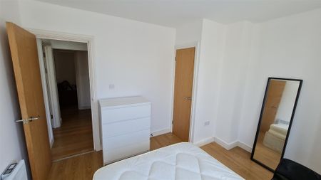 2 Bed Flat To Let On Colum Road, Cardiff - Photo 4