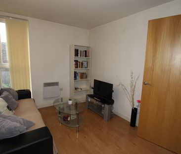 Zenith, Chapel Street, M3 - Photo 2