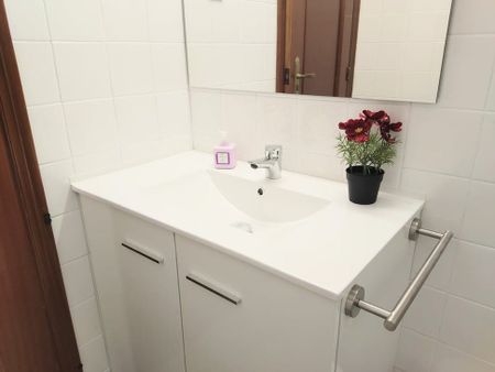 Carrer Vista Alegre, Burjassot, Valencian Community 46100 - Photo 5