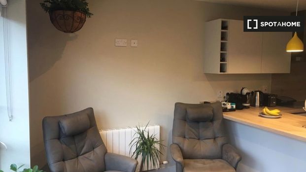 Room for rent in 3-bedroom house in Donabate.Single Only - Photo 1