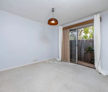 26 O'shannasay Street, Curtin. - Photo 3