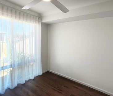 Light, Modern & Perfectly Located - Photo 6