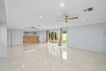 Family Home with Multiple Living Spaces in Schofields - Photo 5