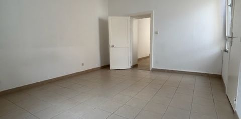 Location Appartement 2 pièces 32m² MOULINS 03000 - Photo 2