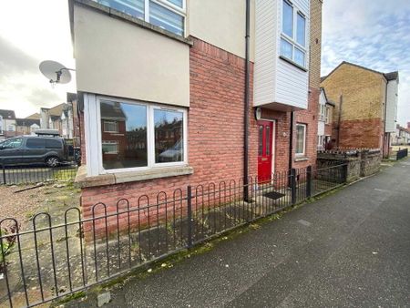 55 Willowfield Street, Belfast, BT6 9AW - Photo 3