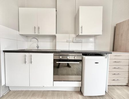 Studio to rent - Photo 4