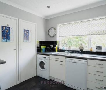 2 bedroom property to rent in Epsom - Photo 3