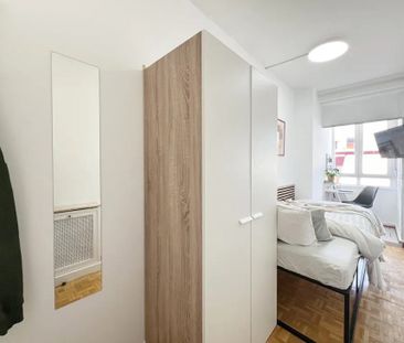 Calle Pedro Heredia, Madrid, Community of Madrid 28028 - Photo 1