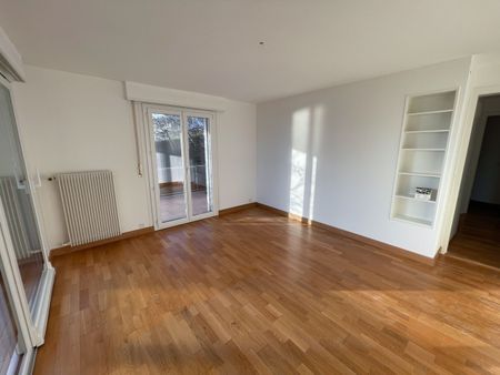 Spacious 5.5-room apartment with lake view - Photo 3