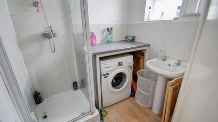 Mixed use to rent - Photo 3