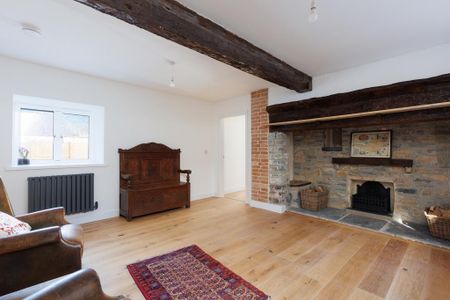 6 bedroom detached house to rent - Photo 5