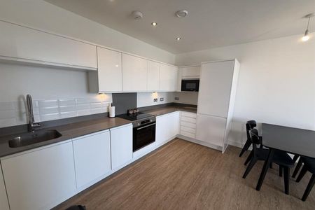 2 Bedroom Apartment To Let - Photo 5
