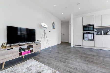 Peregrine Court - Photo 4