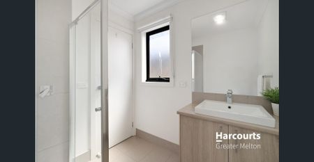 Luxury Double-Storey Living in the Heart of Rockbank. - Photo 4