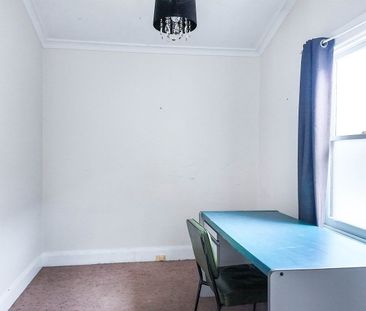Convenient 2-Bedroom Unit in the Heart of Burnie - Photo 4
