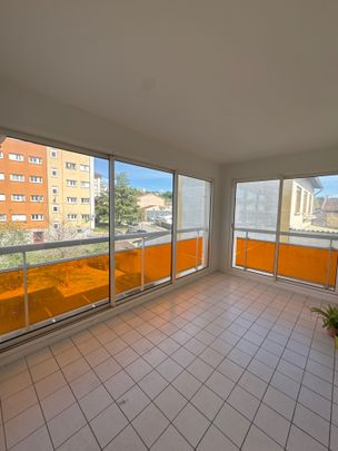 Location Appartement 2 pièces 48m² LE PEAGE DE ROUSSILLON 38550 - Photo 1