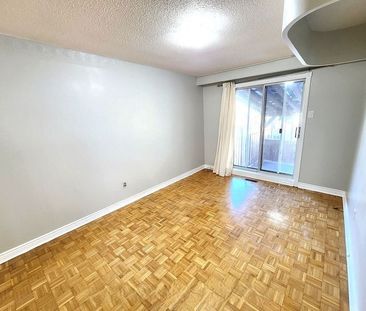 For Lease - 2644 Windjammer Road Unit# Main, Mississauga, Ontario - Photo 6