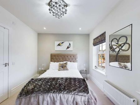 Sandy Lane, Pamber Heath, RG26 - Photo 5