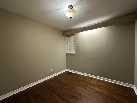 For Lease - 28 Landfair Crescent, Toronto, Ontario - Photo 5