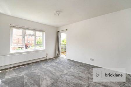 Mungo Park Road, Elm Park, RM13 7PL, Property for rent - Photo 5