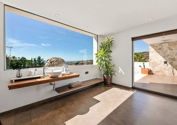 9 bedroom luxury Villa for rent in Marbella, Andalusia