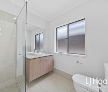 Brand New - Ducted Air Conditioning - 2 x Living Zones - Photo 5