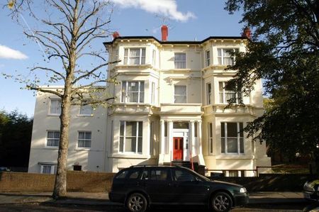 Woodbury Park Road, Ealing, W13 8DB - Photo 4