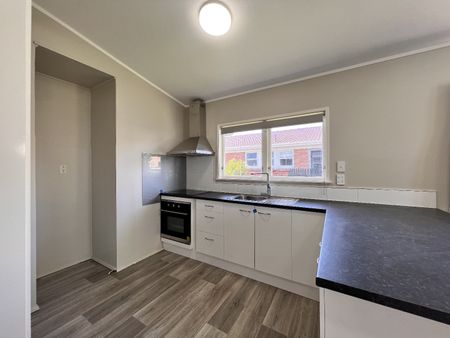 3 Bedroom in Ideal Location - Photo 5