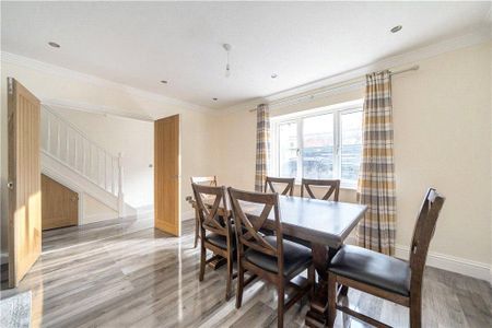 4 bedroom semi-detached house to rent - Photo 2
